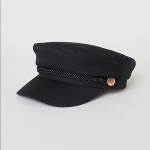Black H&M Captain’s Cap